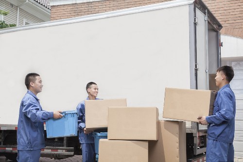 Local removals team planning a move in Brimsdown